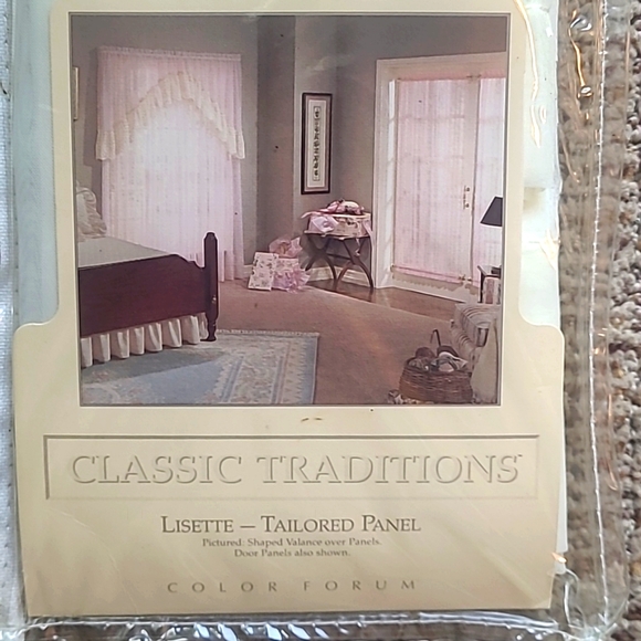 Classic Traditions tailored paneled cream colored door panel what - Picture 1 of 4